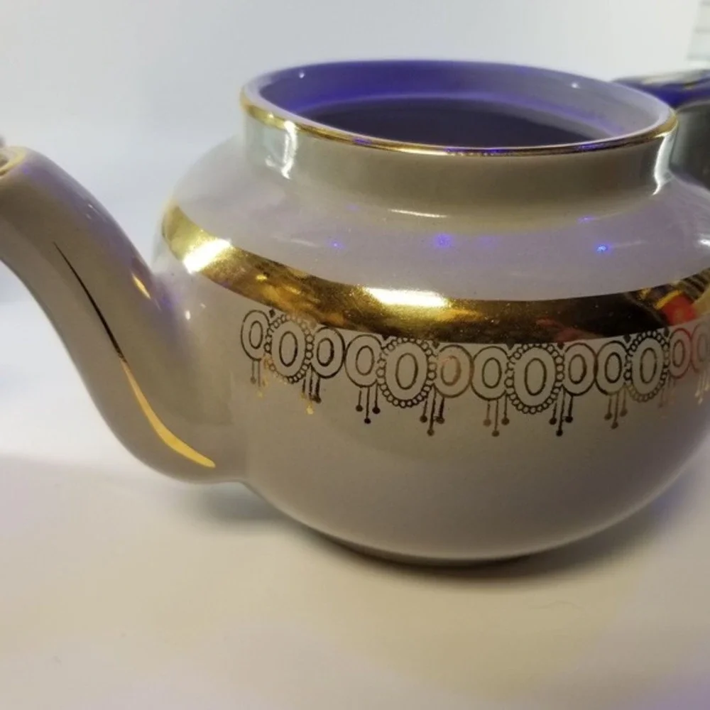 Vintage Ceramic Teapot Hall 6-Cup Gray Gold Trim Geometric‎ Band USA